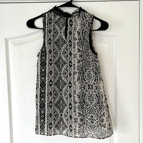 Ladies Flowy Tank - Picture 3 of 3